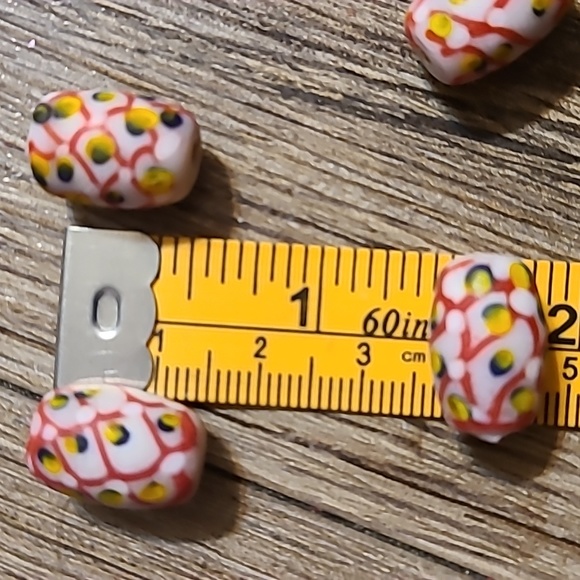 COPY - VINTAGE TRADE BEADS - Picture 5 of 6